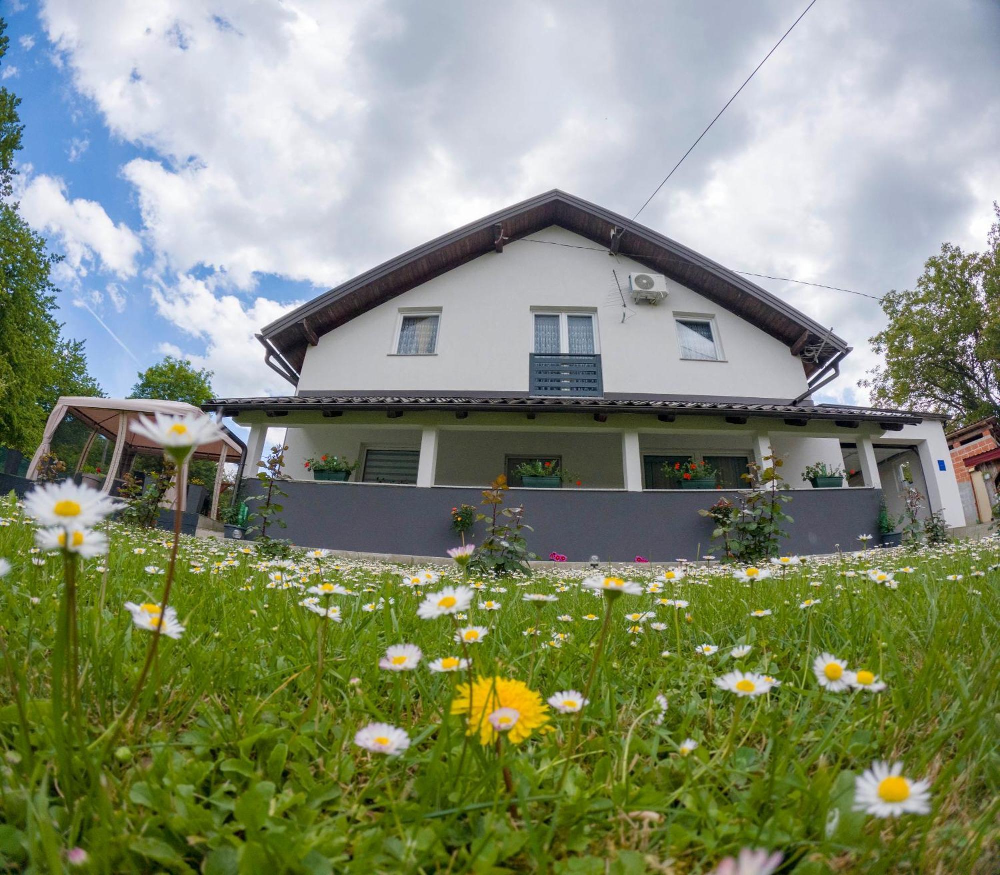 Apartman Rita Slunj Exteriör bild